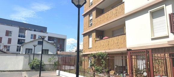 2 bedrooms Apartment in Aubervilliers, France No. 298910 11