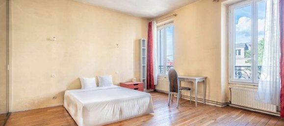 5 bedrooms Villa in Pantin, France No. 354732 10