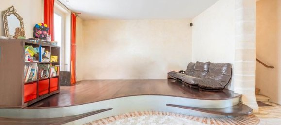 5 bedrooms Villa in Pantin, France No. 354732 5