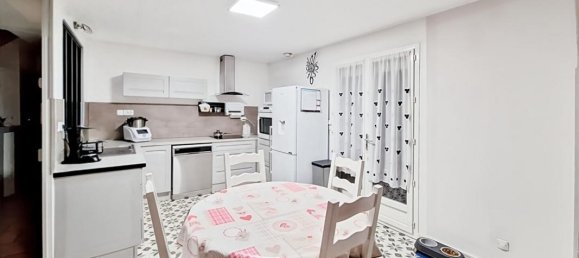 Villa de 4 dormitorios en Verberie, France No. 46184 5