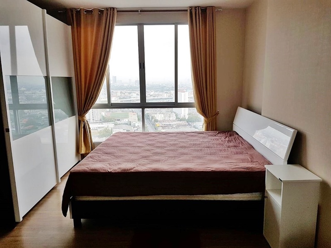2 bedrooms Condo in Bangkok, Thailand No. 2739