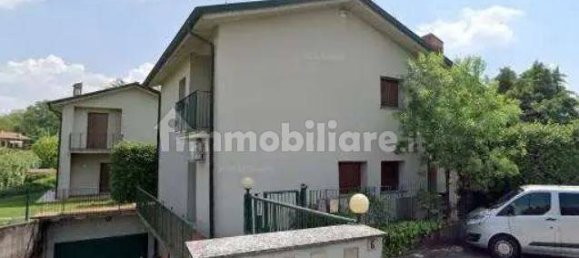 3 bedrooms Villa in Inverigo, Italy No. 2797 3