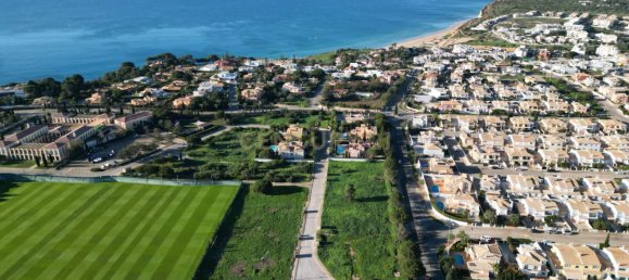 Земельный участок 1387м² в Лагуш, Португалия № 74158 8