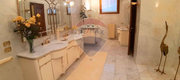 8-salle Villa à Ranzanico, Italy No. 236822 56