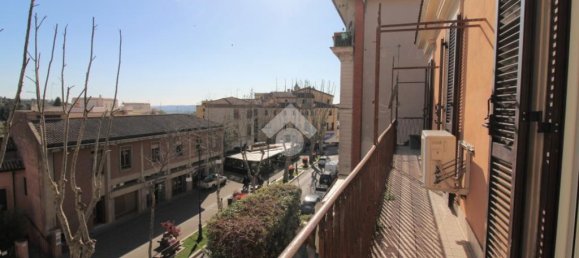 3 Schlafzimmer Wohnung in Poggio Mirteto, Italy, Nr. 53978 12