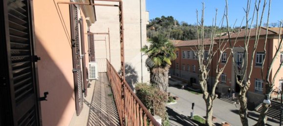 3 Schlafzimmer Wohnung in Poggio Mirteto, Italy, Nr. 53978 13