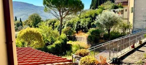 4 غرف نوم فيلا في Florence, Italy رقم 337616 38