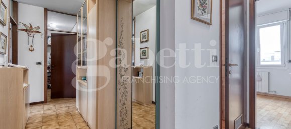 5 bedrooms Apartment in San Lazzaro di Savena, Italy No. 347706 2