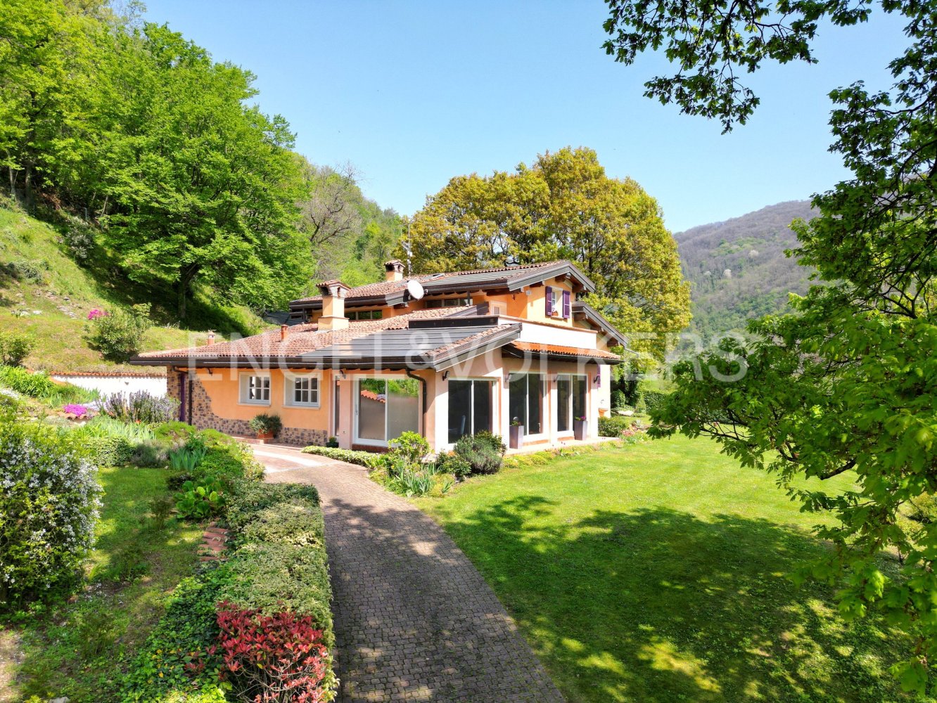 Villa de 2 dormitorios en Botticino, Italy No. 68747