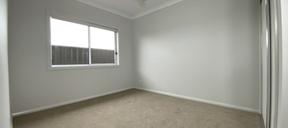 4 bedrooms House in Griffith, Australia No. 1012 12