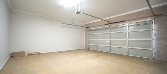 4 bedrooms House in Griffith, Australia No. 1012 17