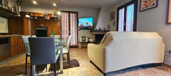 3 Schlafzimmer Wohnung in Colle di Val d'Elsa, Italy, Nr. 79206 4