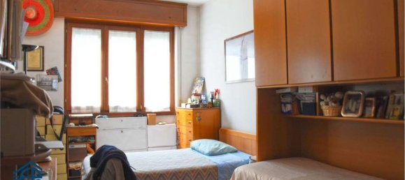 Apartamento de 3 divisões em Cinisello Balsamo, Italy N.º 261222 5