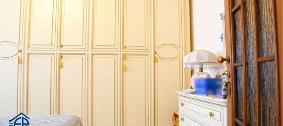 Apartamento de 3 divisões em Cinisello Balsamo, Italy N.º 261222 24