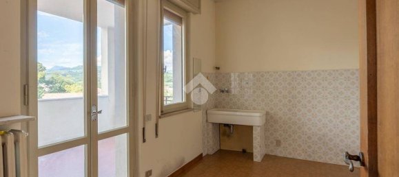 Здание с 5 комнатами в Сан Пьетро ин Карьяно, Италия № 370402 30