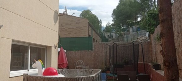 5 bedrooms House in Abrera, Spain No. 106307 3