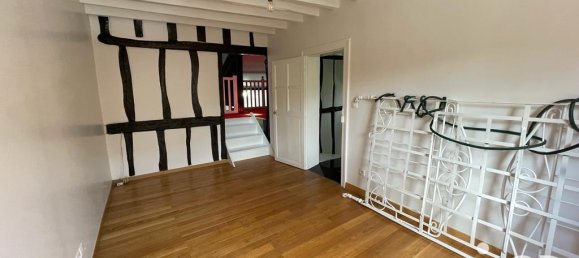 Дом с 6 комнатами в Шапель-Гийом, Франция № 153659 7