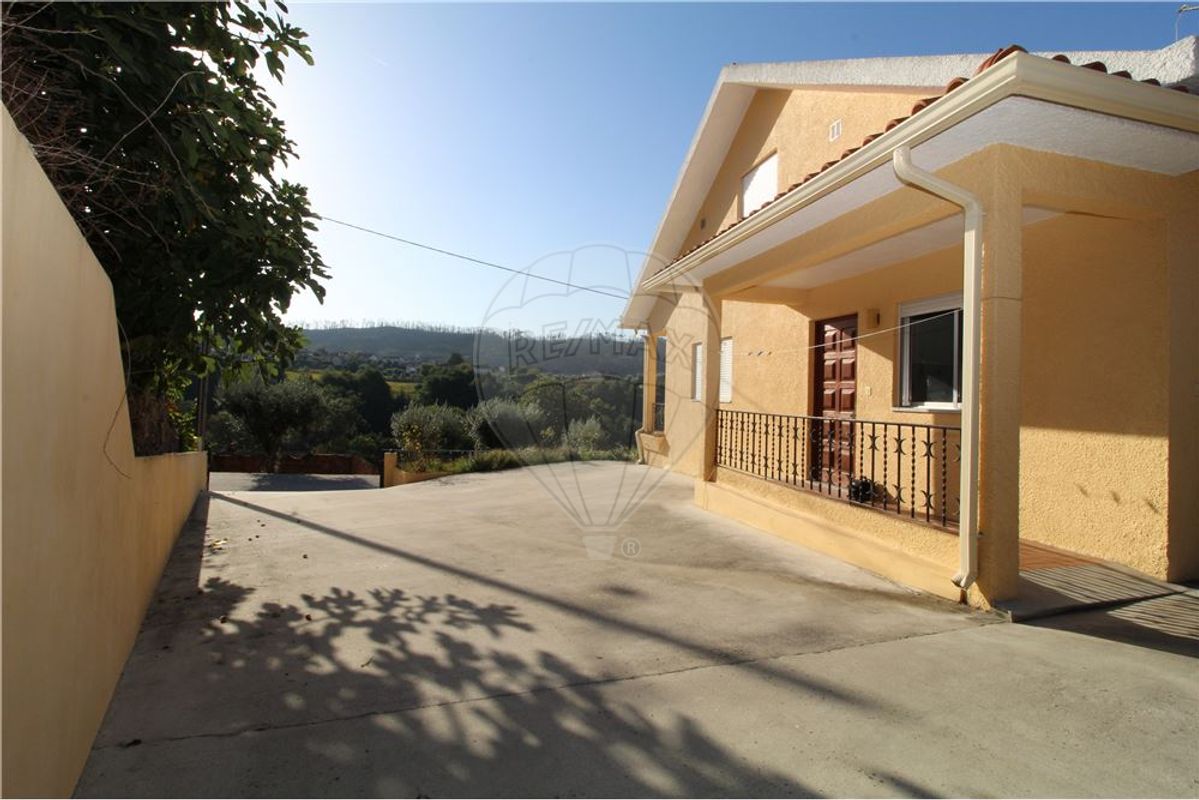 8 bedrooms House in Lajeosa do Dao, Portugal No. 166543