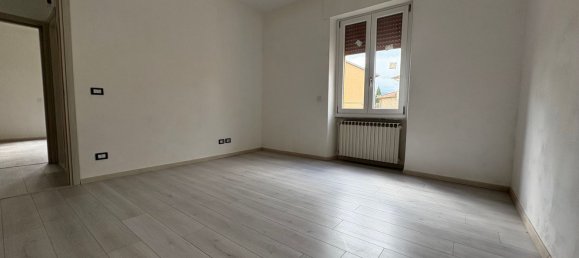 Apartamento de 4 habitaciónes en Arezzo, Italy No. 298895 11