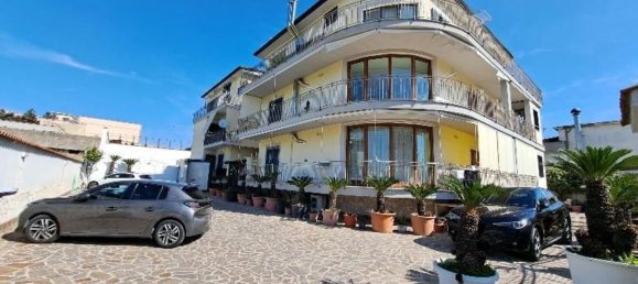 7 rooms Apartment in Moncalieri, Italy No. 47218 6