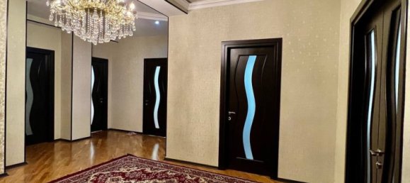 4 Schlafzimmer Wohnung in Baku, Azerbaijan, Nr. 2078 8