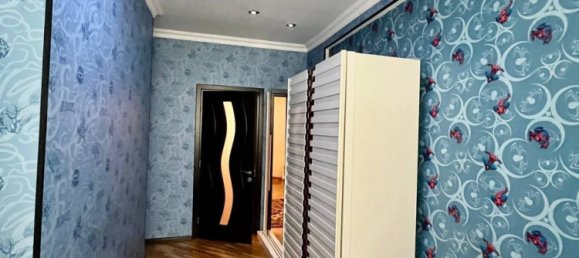 4 Schlafzimmer Wohnung in Baku, Azerbaijan, Nr. 2078 5