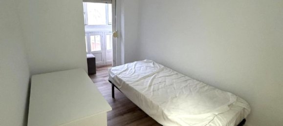 Apartamento de 4 dormitorios en Cádiz, Spain No. 138591 20