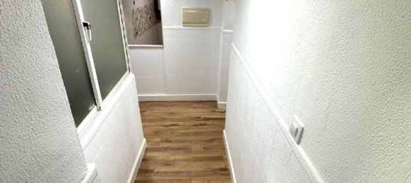 Apartamento de 4 dormitorios en Cádiz, Spain No. 138591 5