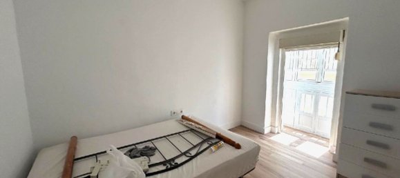 Apartamento de 4 dormitorios en Cádiz, Spain No. 138591 13