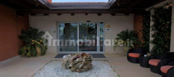 Коммерческая недвижимость 2060м² в Порденоне, Италия № 317024 7