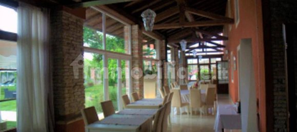 Коммерческая недвижимость 2060м² в Порденоне, Италия № 317024 8