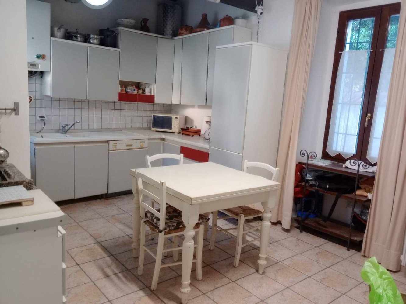 Apartamento de 2 dormitorios en Merate, Italy No. 365530