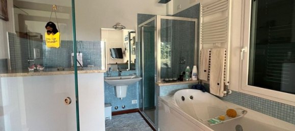 Casa de 10 habitaciónes en Alassio, Italy No. 63860 36