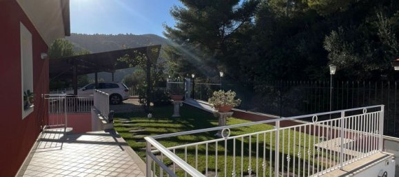 Casa de 10 habitaciónes en Alassio, Italy No. 63860 30