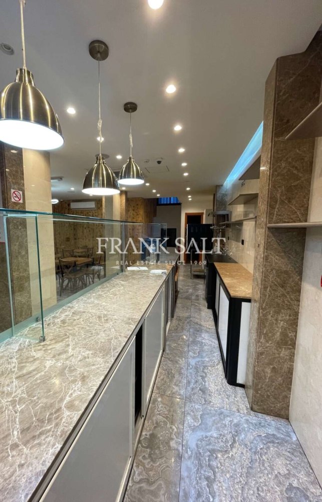 Café/restaurante en Gzira, Malta 80 m² No. 12517