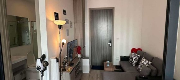 Кондоминиум  в Ваттхана, Таиланд № 63805 16