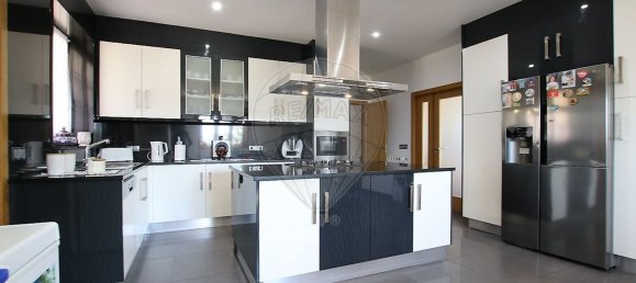 4 bedrooms House in Abadim, Portugal No. 170590 11