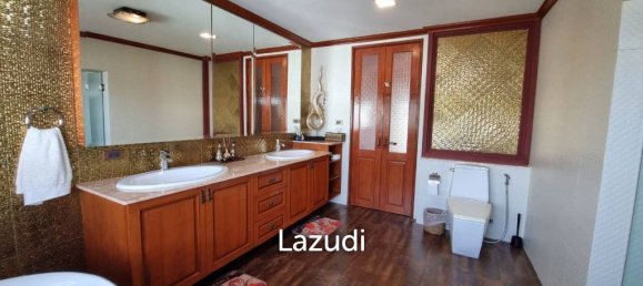 4 bedrooms Cafe / restaurant in Pattaya, Thailand No. 15751 8