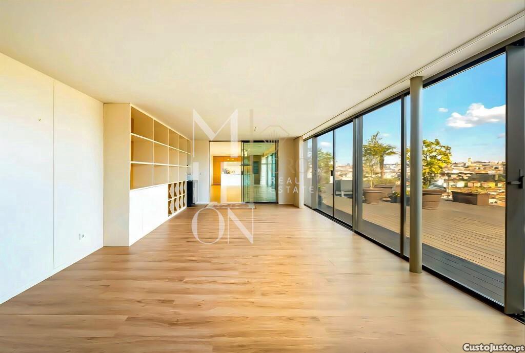 4 Schlafzimmer Wohnung in Vila Nova de Gaia, Portugal, Nr. 304945