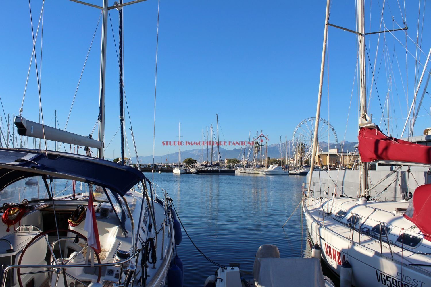 6 rooms Apartment in Viareggio, Italy No. 42544