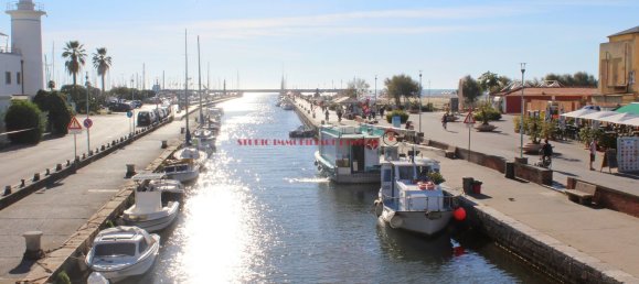 6 rooms Apartment in Viareggio, Italy No. 42544 4