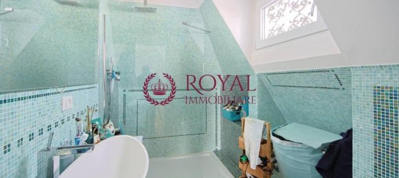 4 rooms Apartment in Livorno, Italy No. 28250 19