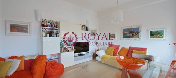 4 rooms Apartment in Livorno, Italy No. 28250 2