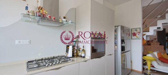 4 rooms Apartment in Livorno, Italy No. 28250 12