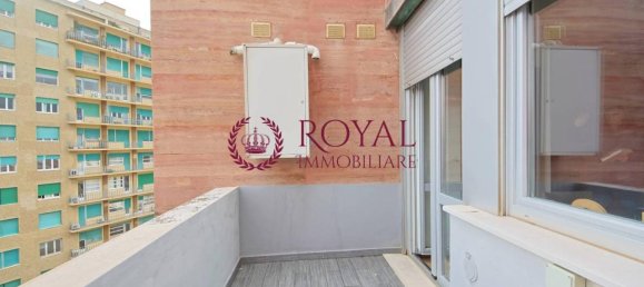 4 rooms Apartment in Livorno, Italy No. 28250 7