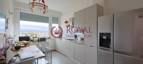 4 rooms Apartment in Livorno, Italy No. 28250 10