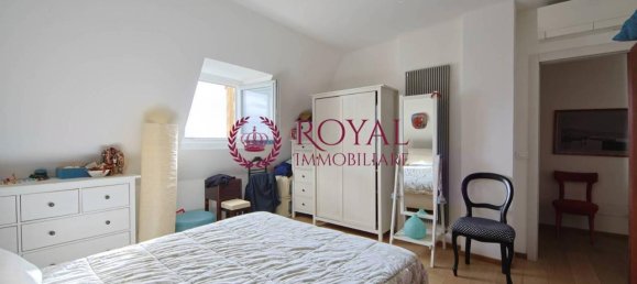 4 rooms Apartment in Livorno, Italy No. 28250 29