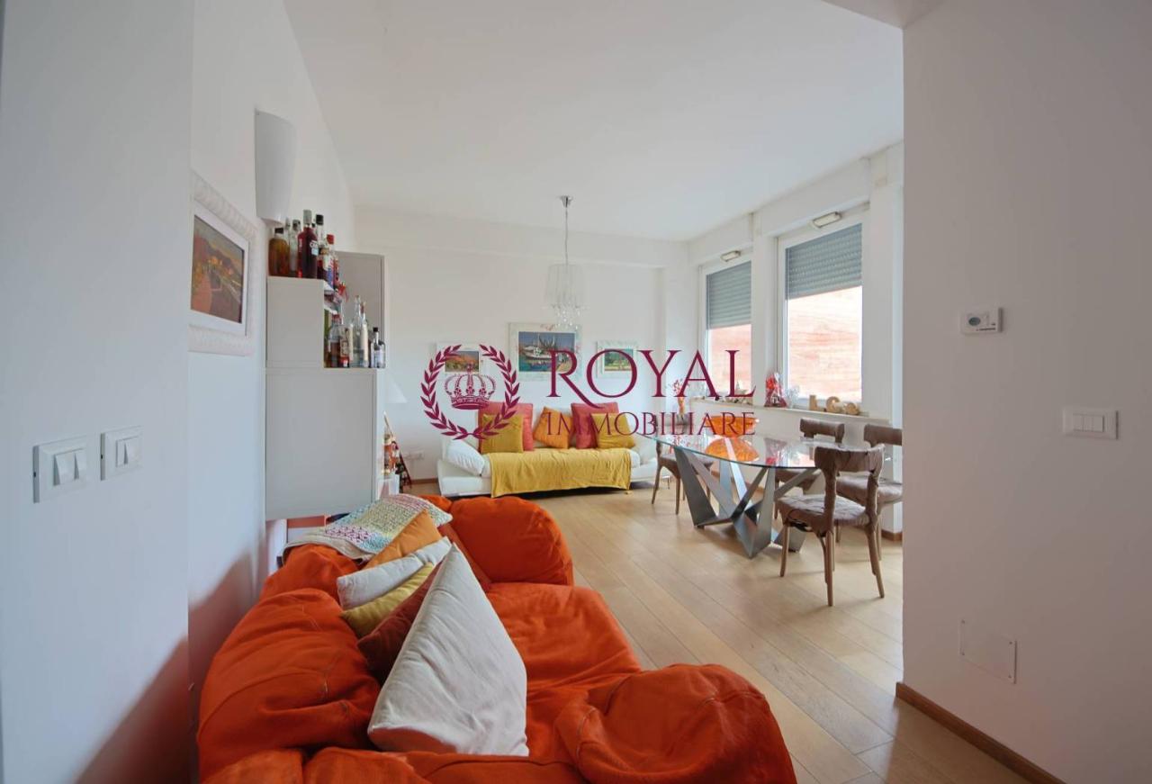 4 rooms Apartment in Livorno, Italy No. 28250
