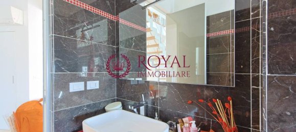 4 rooms Apartment in Livorno, Italy No. 28250 16