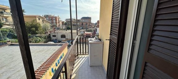3 rooms Apartment in Rome, Italy No. 37035 66